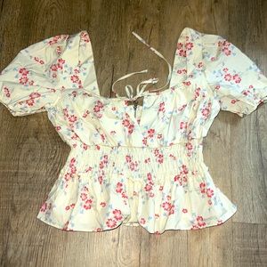 WAYF NWOT FLORAL PUFF SHOULDERS RUCHED WAIST PEPLUM TOP MEDIUM